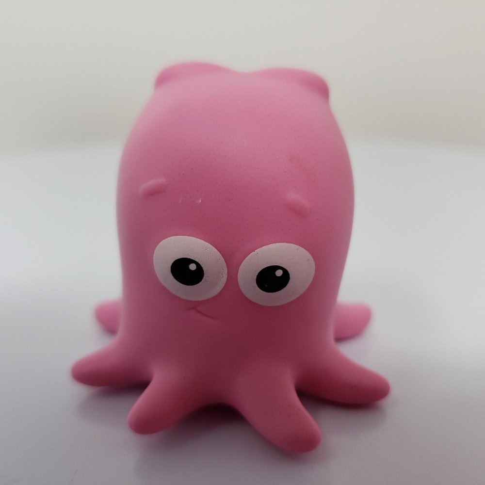 Disney Pixar Finding Nemo Pearl Pink Collectible Toy